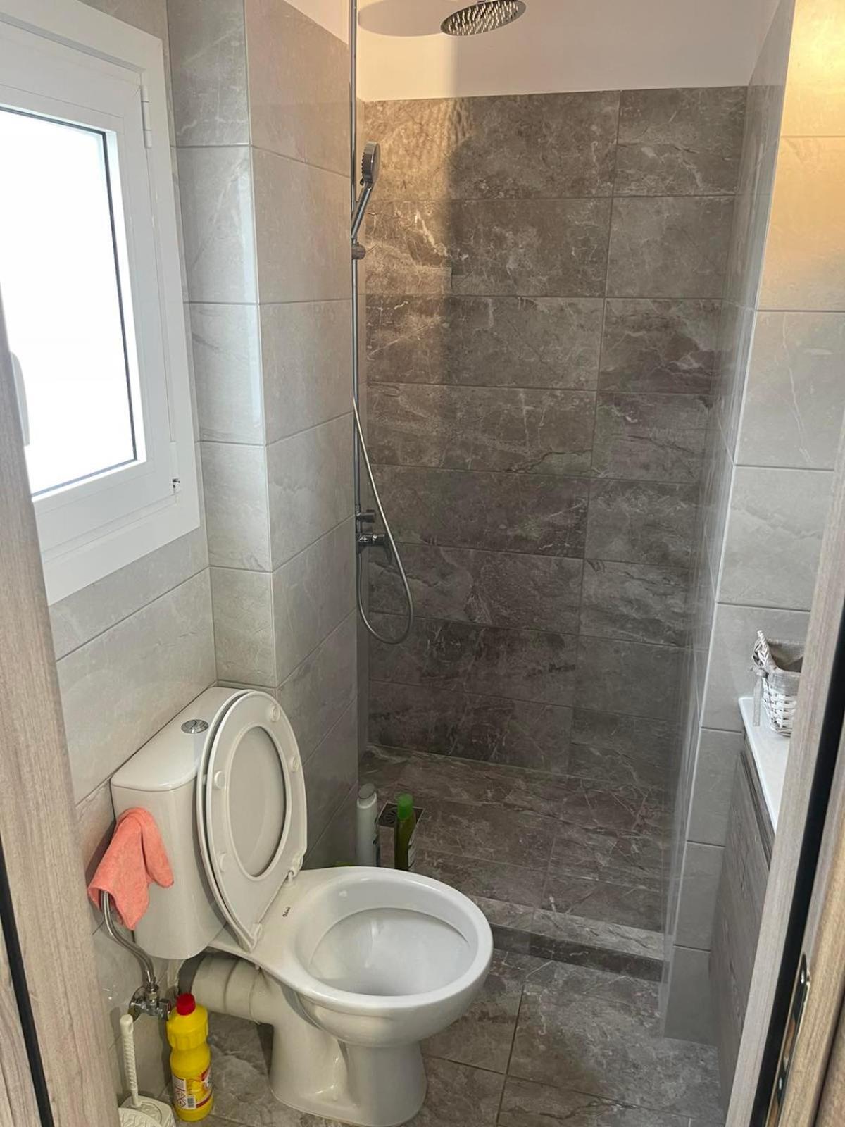 Airport View Apartments أرتيميدا الغرفة الصورة